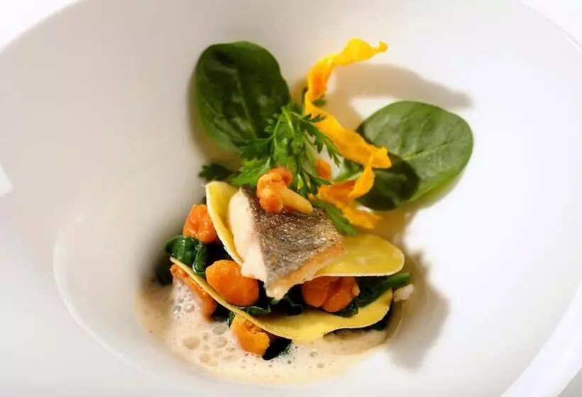 ホテル Dolomitenblick