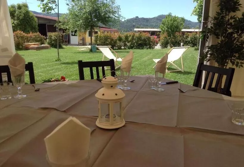 ホテル La Scuderia