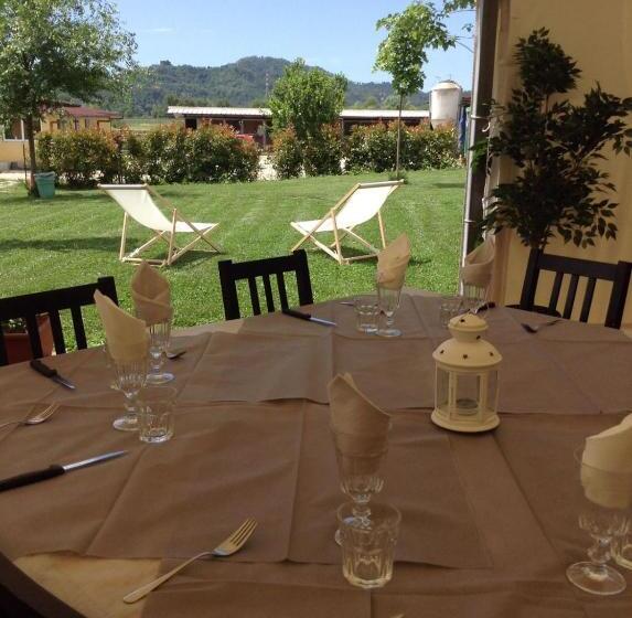 בית מלון כפרי La Scuderia