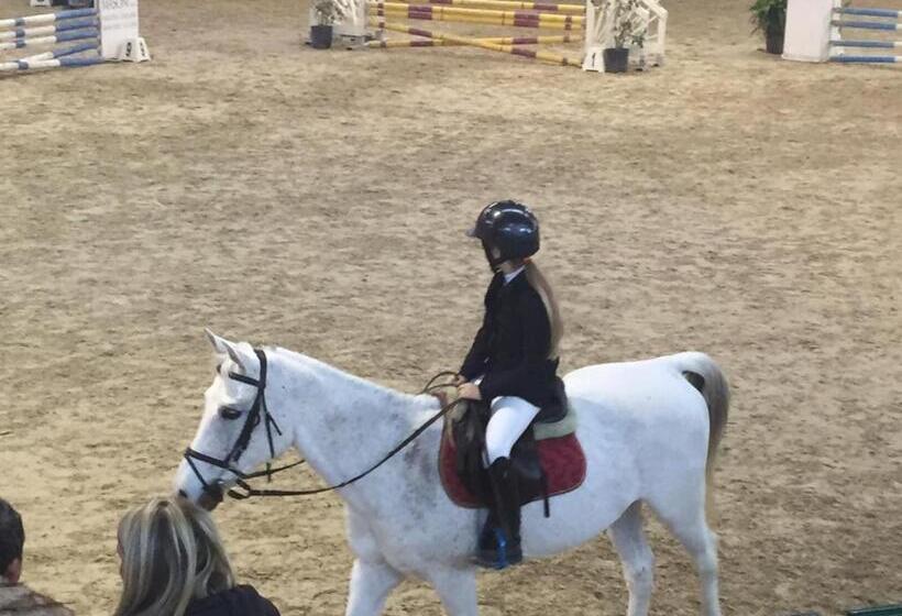 בית מלון כפרי La Scuderia