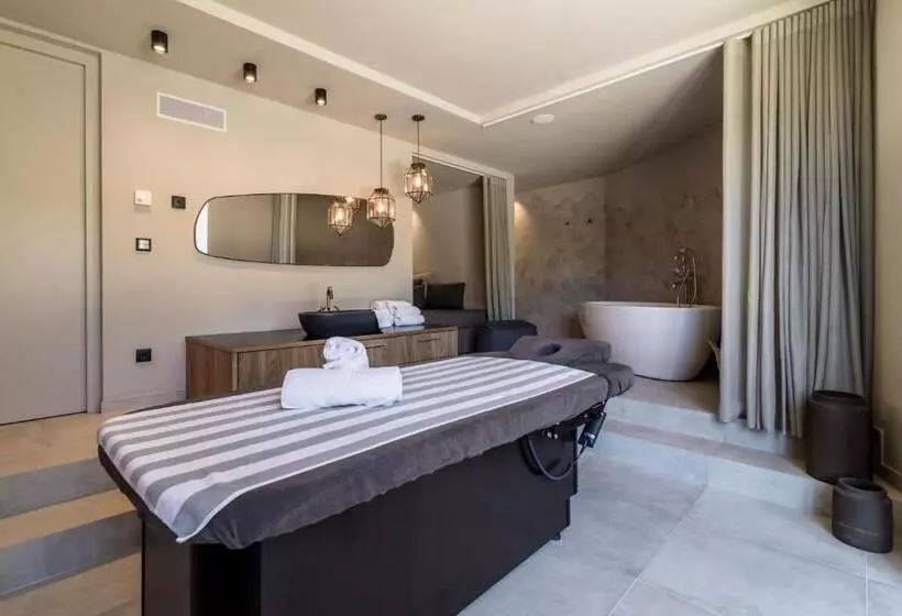 Hotelli Seehof Nature Retreat