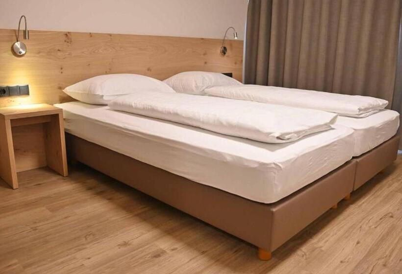 Отель Toblacherhof