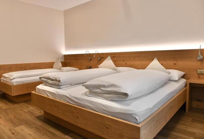 Отель Toblacherhof