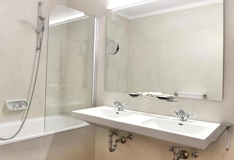 Отель Toblacherhof