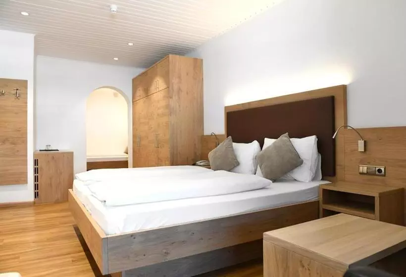 ホテル Toblacherhof