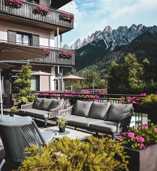 Отель Toblacherhof