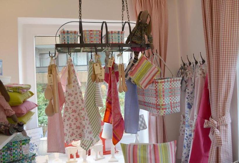 בית מלון כפרי Zum Goldenen Hirsch