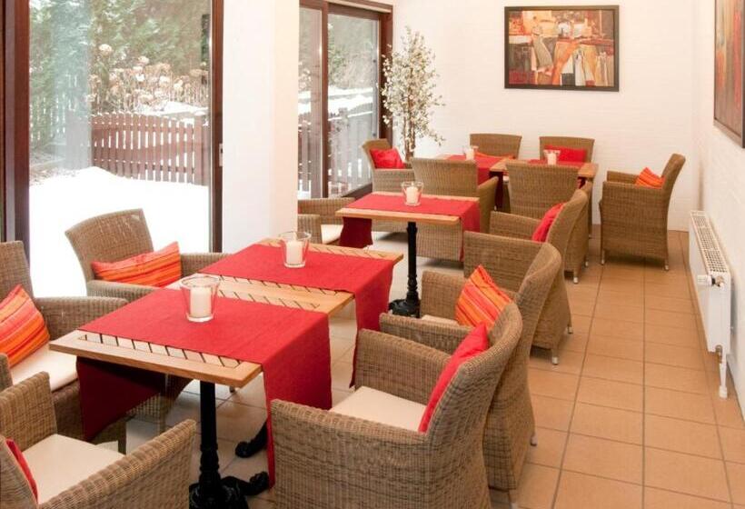 בית מלון כפרי Zum Goldenen Hirsch