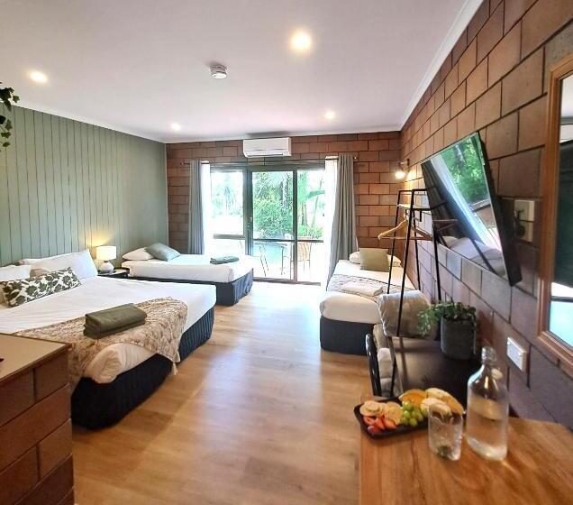 מוטל Malanda Lodge