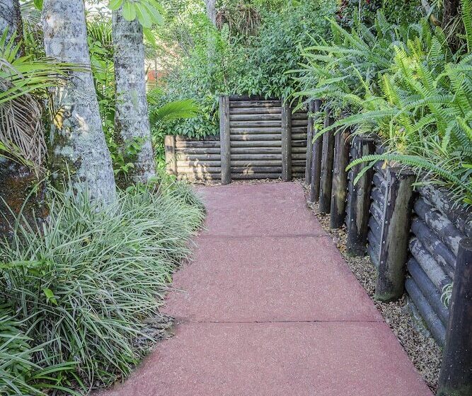 מוטל Malanda Lodge