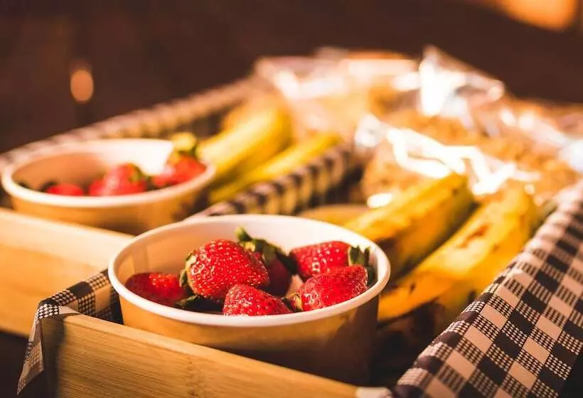 Motelli Malanda Lodge