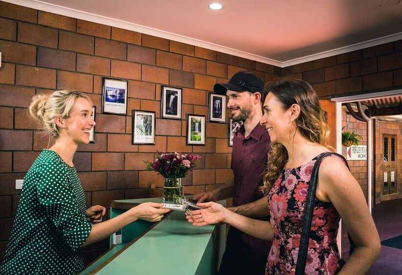 מוטל Malanda Lodge