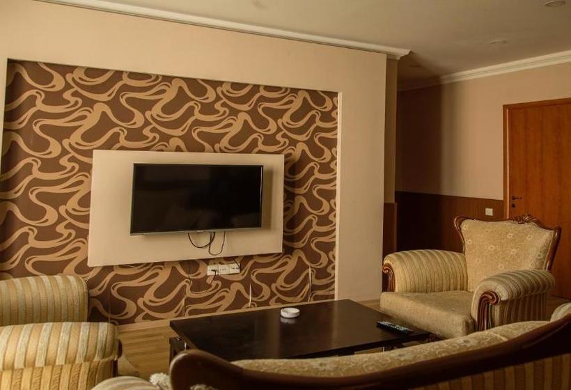 استراحتگاه Af Hotel Aquapark