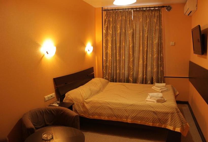 בית מלון כפרי Adam