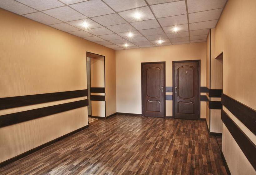 בית מלון כפרי Adam