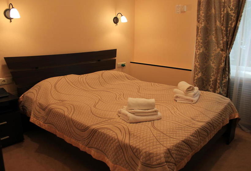 בית מלון כפרי Adam