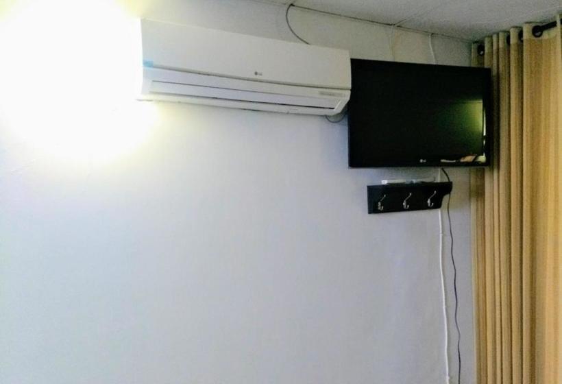 בית מלון כפרי Edificio Nuevo Conquistador