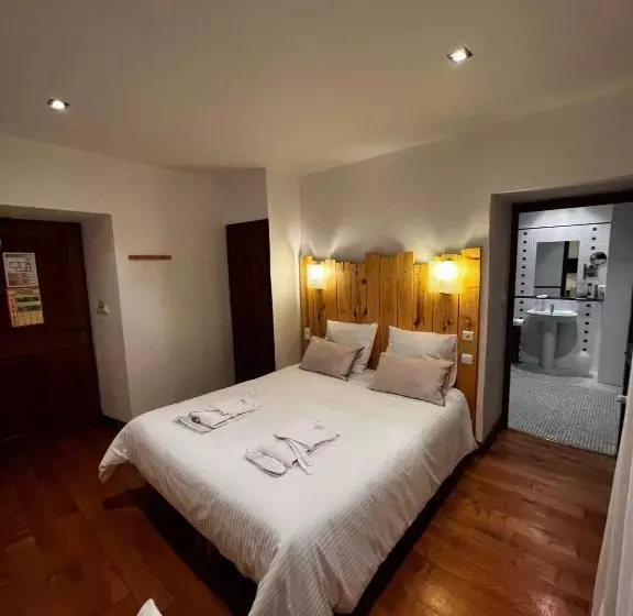 Hotel Sci Les Remparts De Mirepoix