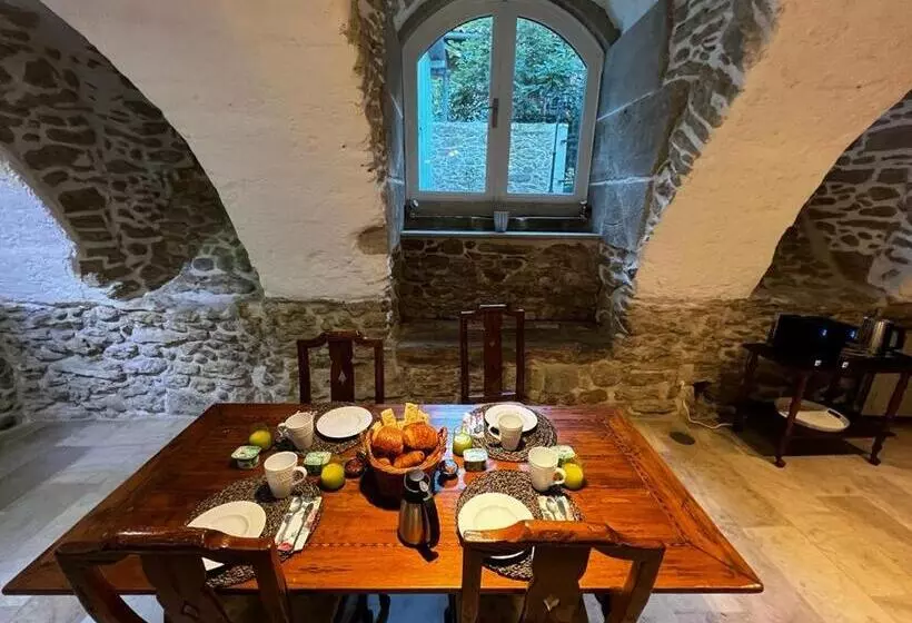 Hotel Sci Les Remparts De Mirepoix