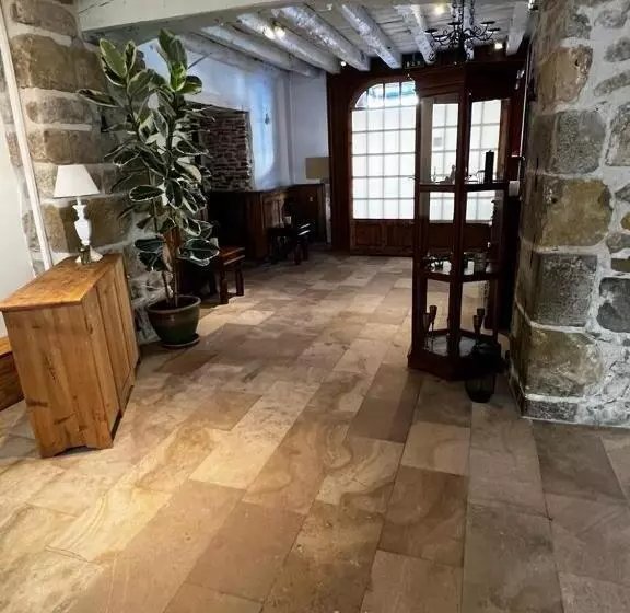 Hotel Sci Les Remparts De Mirepoix