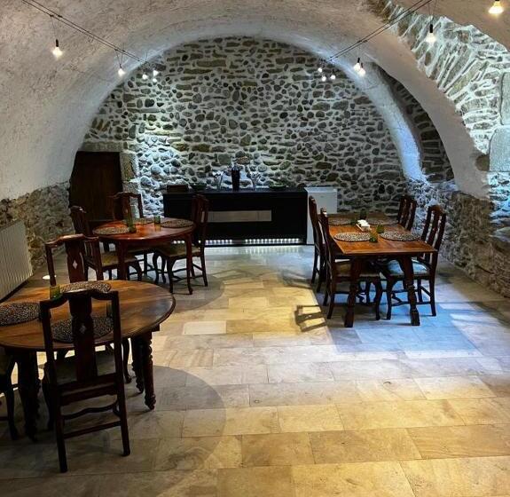 هتل Sci Les Remparts De Mirepoix