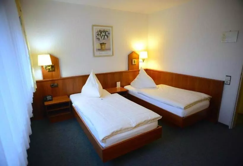 هتل Marienhof Düsseldorf Neuss