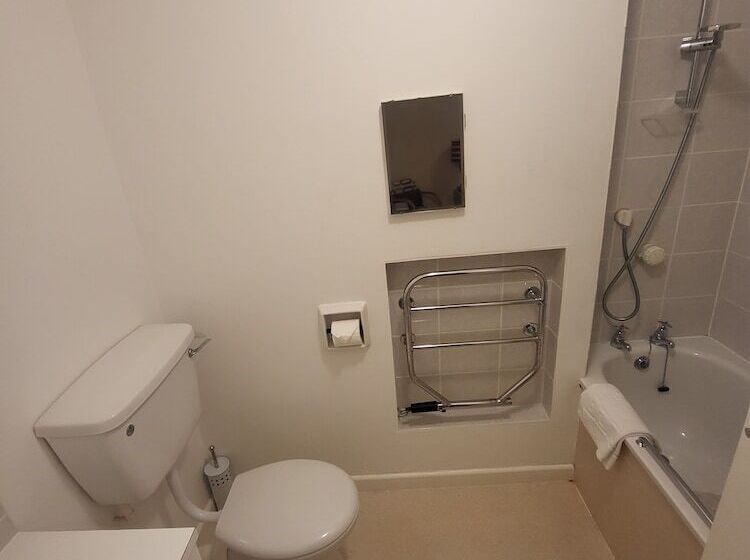 Отель The Old Bank House