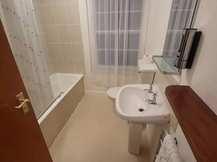 Hotelli The Old Bank House