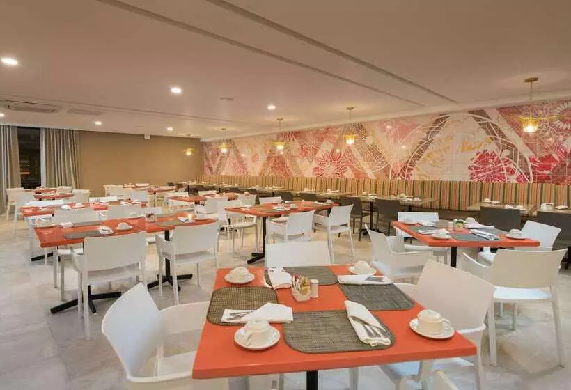 リゾートホテル Emotions by Hodelpa Puerto Plata