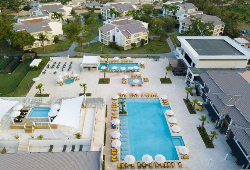 استراحتگاه Emotions by Hodelpa Puerto Plata