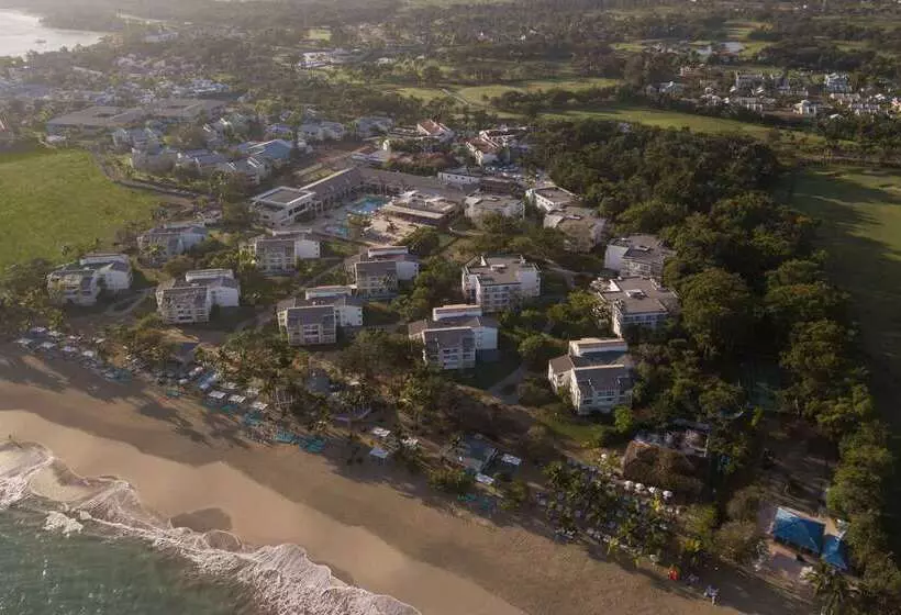 リゾートホテル Emotions by Hodelpa Puerto Plata