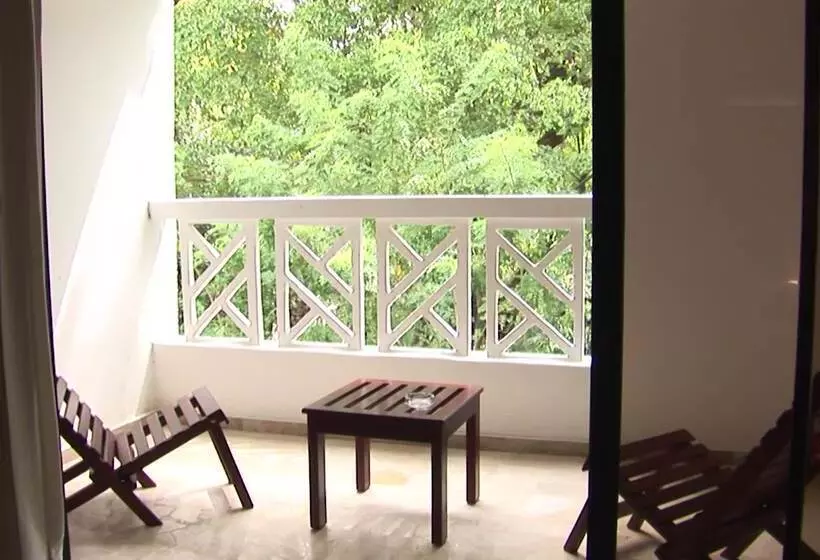 リゾートホテル Emotions by Hodelpa Puerto Plata