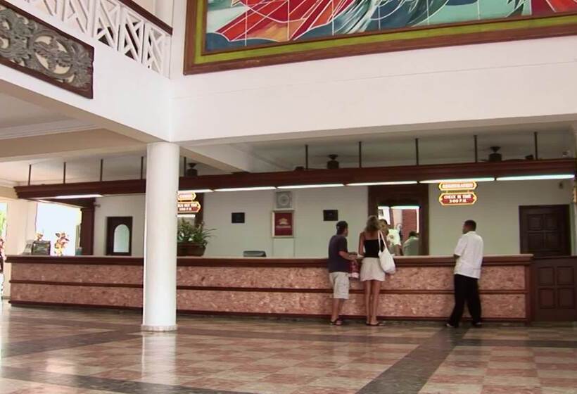 استراحتگاه Emotions by Hodelpa Puerto Plata