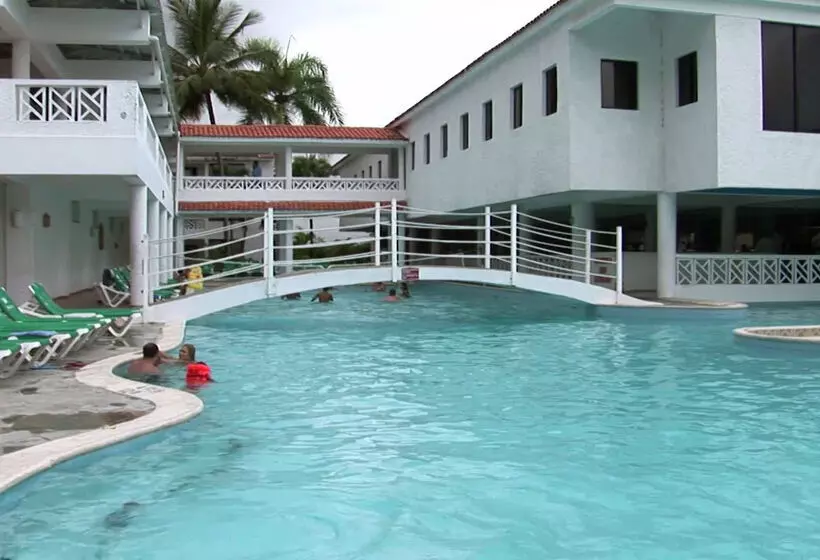 リゾートホテル Emotions by Hodelpa Puerto Plata