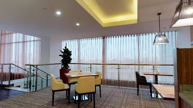 ホテル DoubleTree by Hilton Jeddah Alandalus Mall