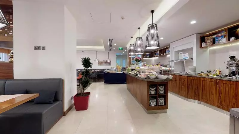 ホテル DoubleTree by Hilton Jeddah Alandalus Mall