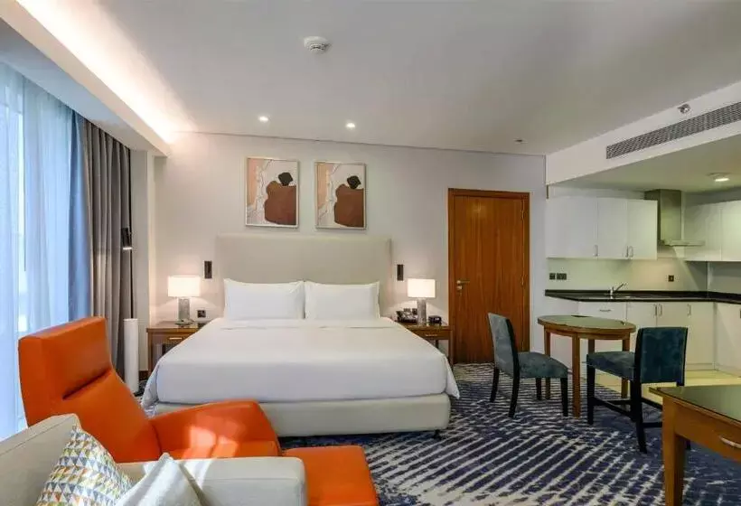 ホテル DoubleTree by Hilton Jeddah Alandalus Mall