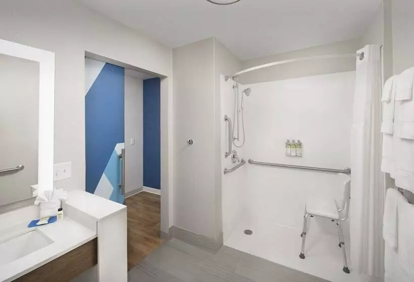 ホテル Holiday Inn Express & Suites   North Brunswick, An Ihg