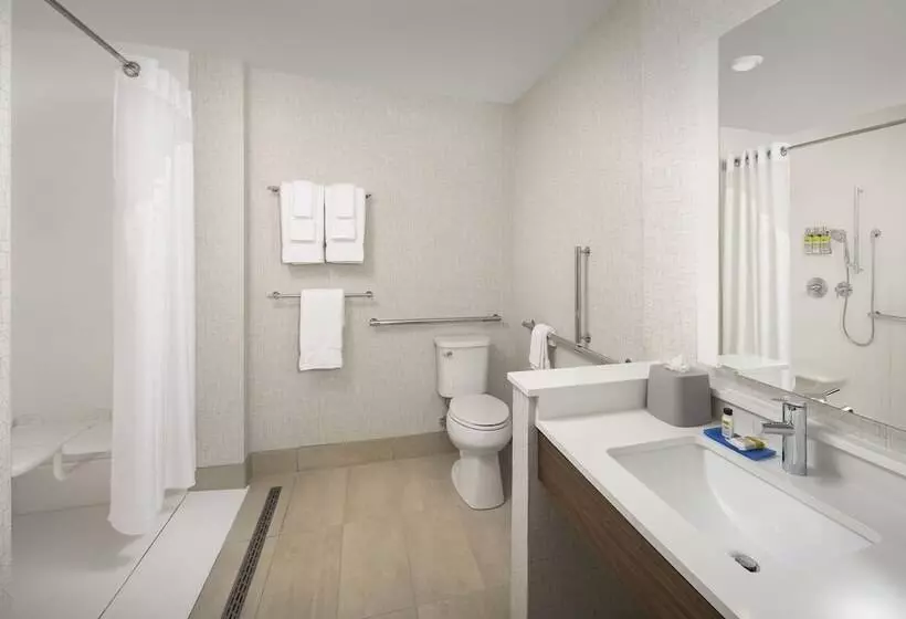 ホテル Holiday Inn Express & Suites   North Brunswick, An Ihg