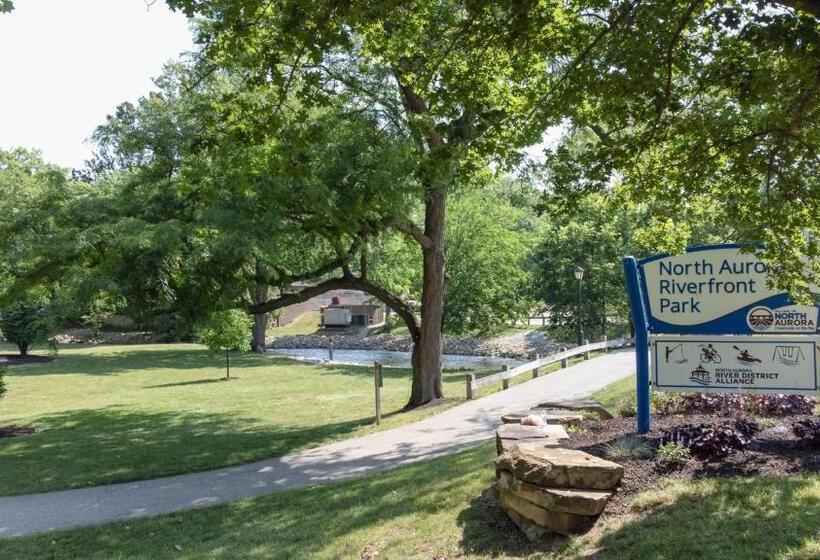 Отель Red Roof Inn And Conference Center Chicago   N Aurora Naperville