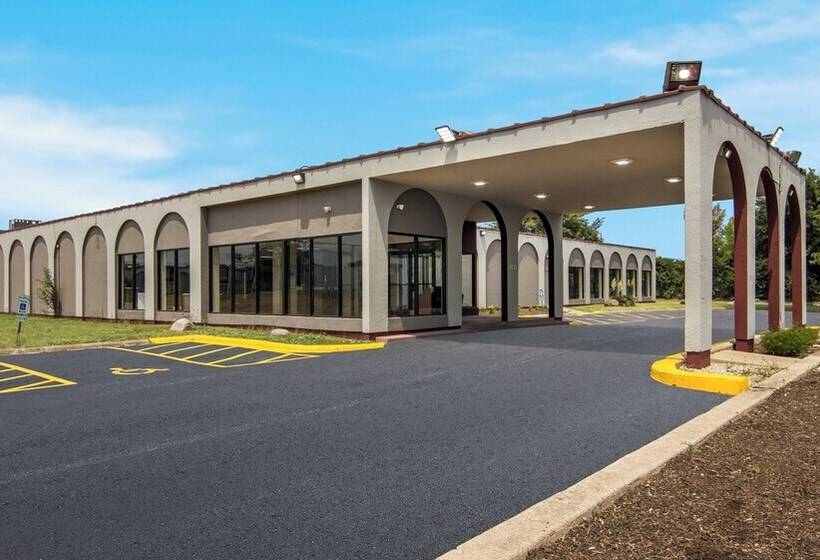 Отель Red Roof Inn And Conference Center Chicago   N Aurora Naperville
