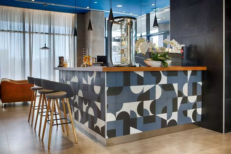 Marvie Hotel & Health