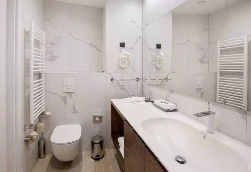 Marvie Hotel & Health