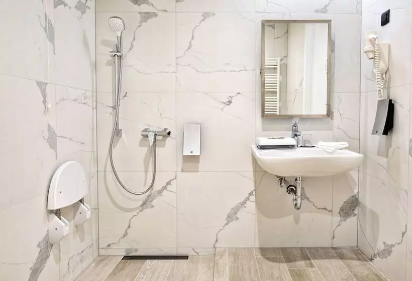 Marvie Hotel & Health