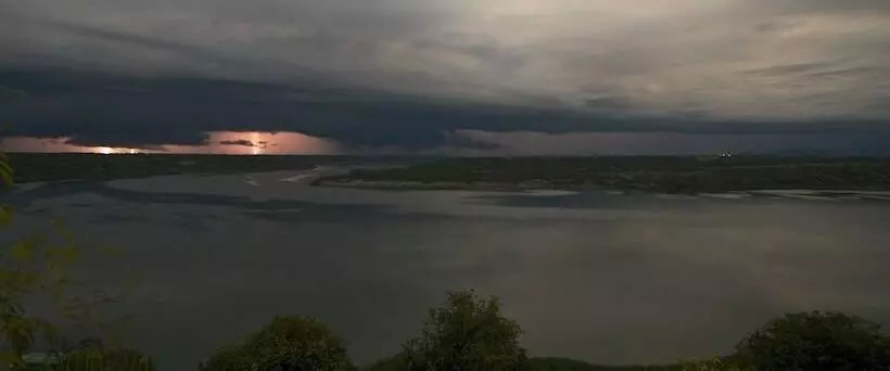 هتل Mweya Safari Lodge