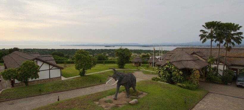 هتل Mweya Safari Lodge