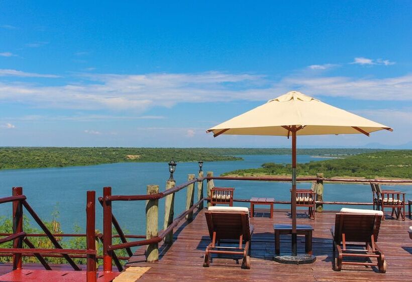 هتل Mweya Safari Lodge