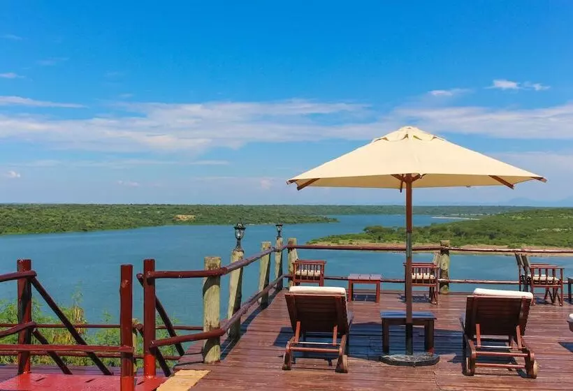 هتل Mweya Safari Lodge