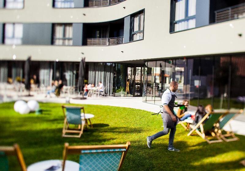 בית מלון כפרי One Suite