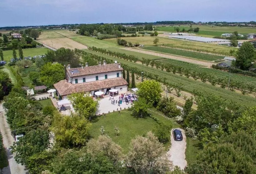 تختخواب و صبحانه Locanda Antico Casale Cesenatico